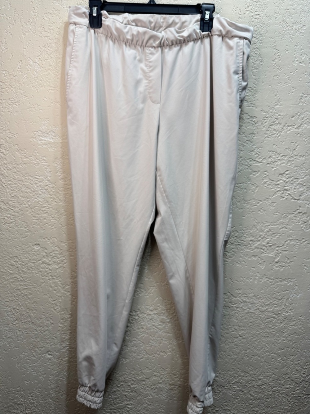 Nike Dri-FIT Beige Jogger Pants Women’s XL Athletic Lounge Pockets - Picture 2 of 10